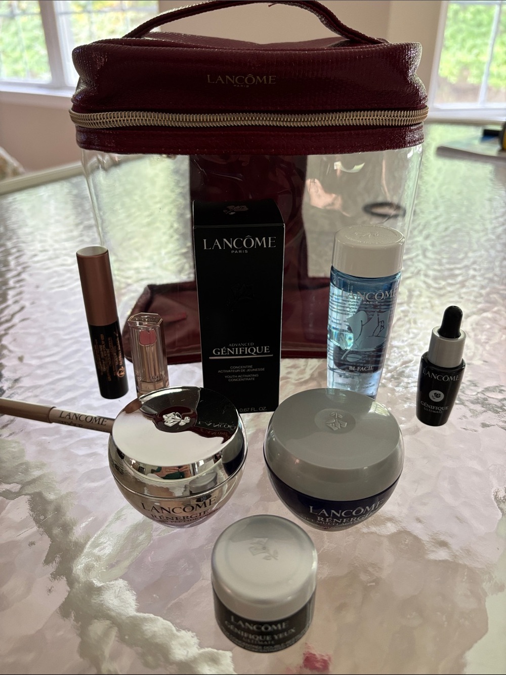 Lancôme Women’s Skincare/lip/mascara Set in Burgundy/Clear Travel Case NEW